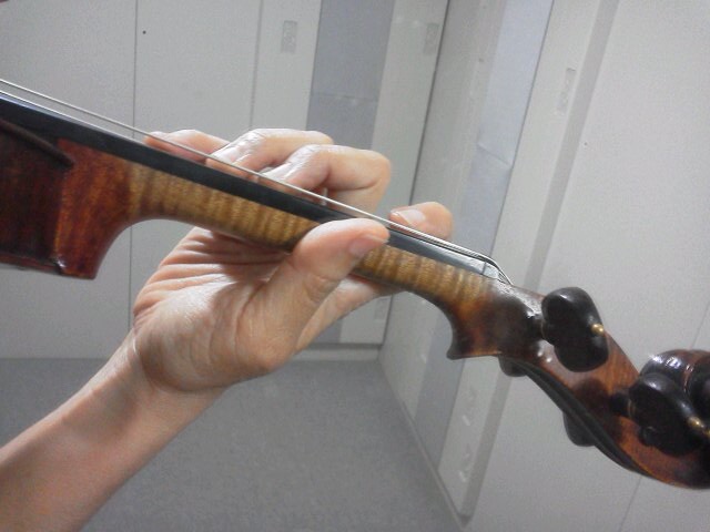 バイオリン左指のフォーム　整える順番